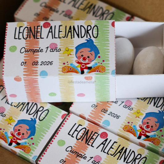 Recuerdo de Cumpleaños Caja con 3 Almendras